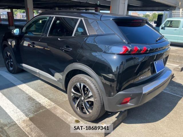 Peugeot 2008 2022-08 8231273-4