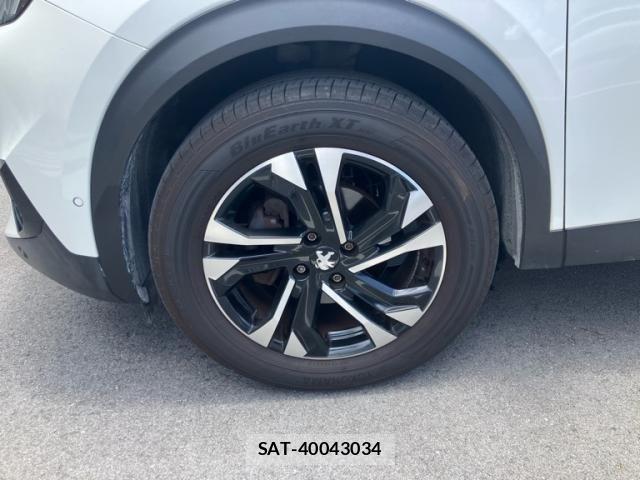 Peugeot 2008 2021-06 8231275-9