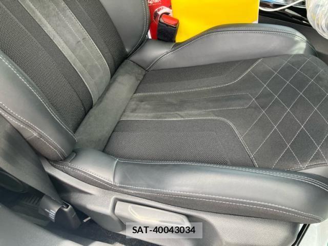 Peugeot 2008 2021-06 8231275-19