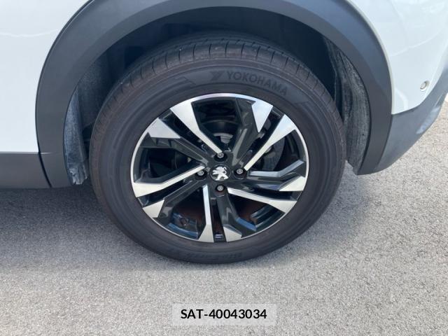 Peugeot 2008 2021-06 8231275-8