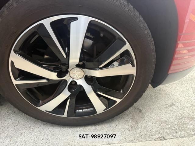 Peugeot 2008 2016-03 8246317-4