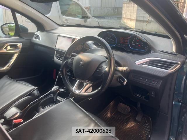 Peugeot 2008 2017-12 8316350-15