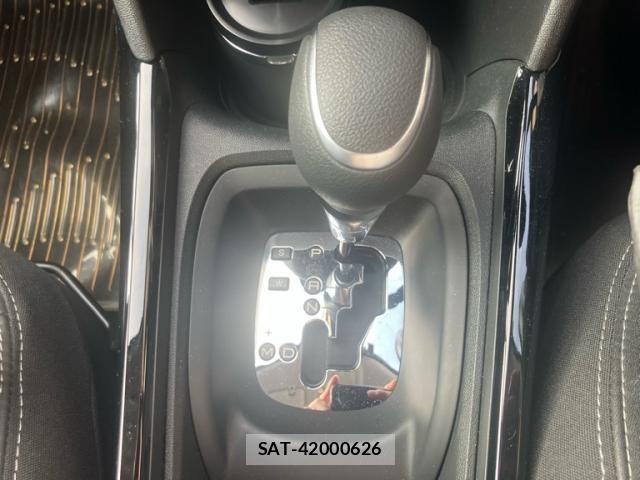 Peugeot 2008 2017-12 8316350-20