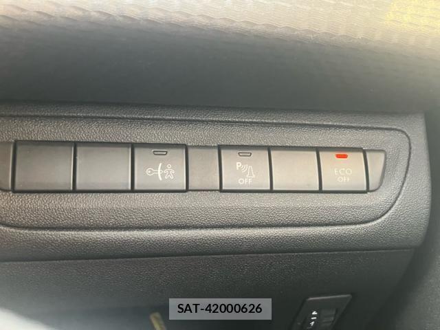 Peugeot 2008 2017-12 8316350-21