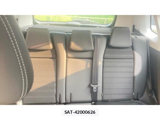 Peugeot 2008 2017-12 8316350-23