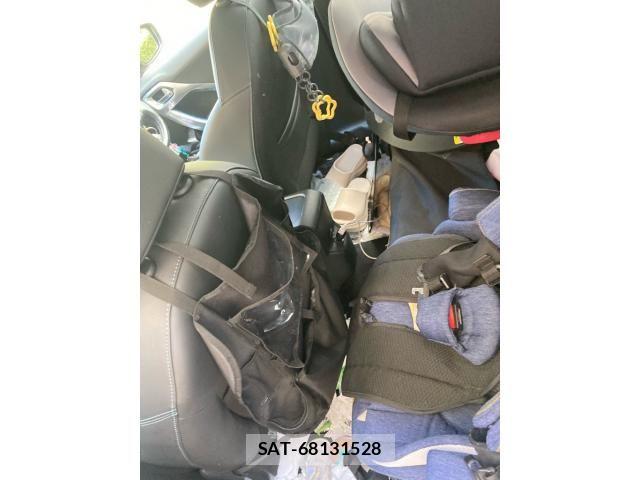Peugeot 2008 2020-02 8316348-18