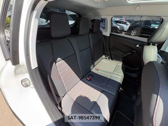 Peugeot 2008 2017-05 8316349-13