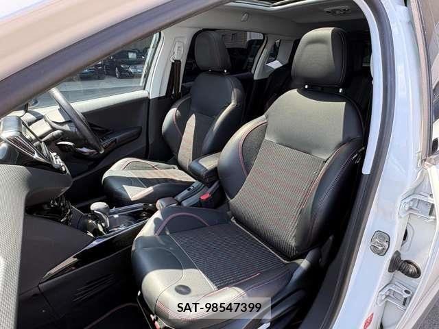 Peugeot 2008 2017-05 8316349-15