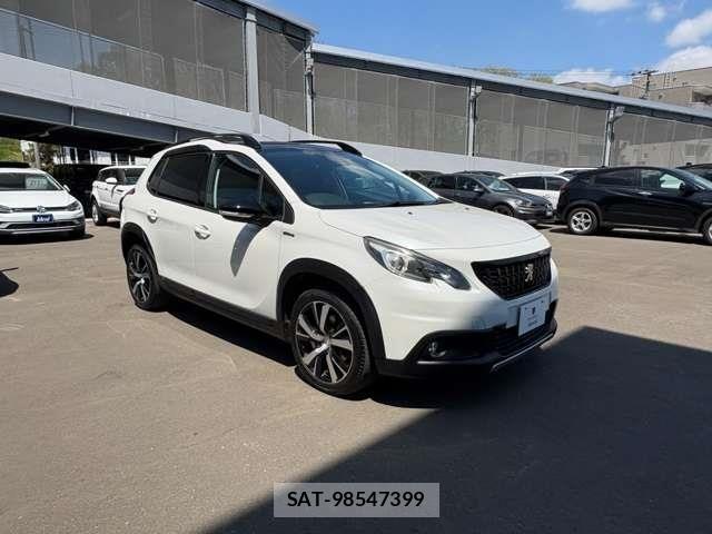 Peugeot 2008 2017-05 8316349-2