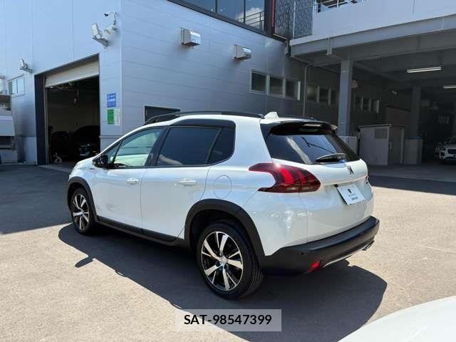 Peugeot 2008 2017-05 8316349-4