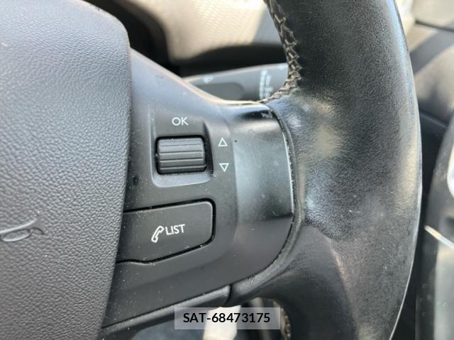 Peugeot 2008 2017-03 8316351-21