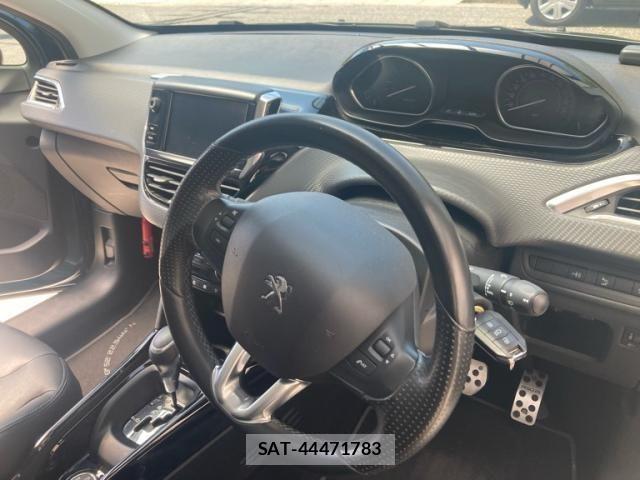 Peugeot 2008 2019-06 8337365-7