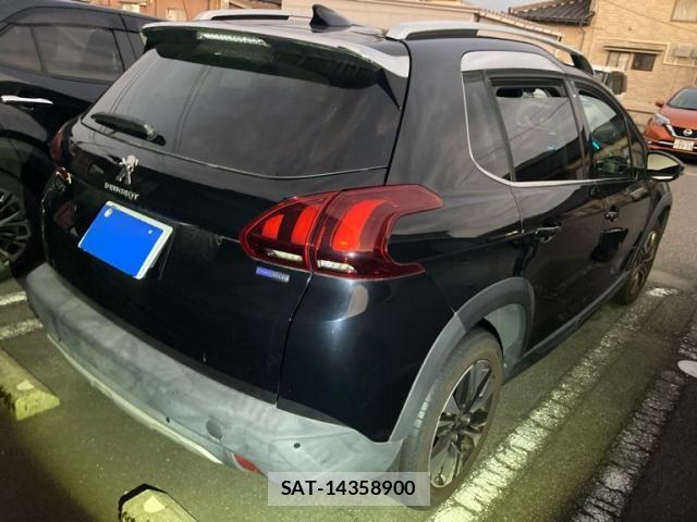 Peugeot 2008 2017-08 8355323-2