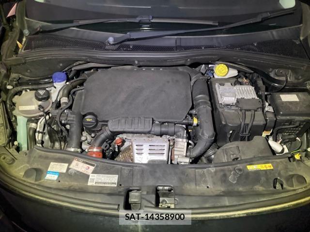 Peugeot 2008 2017-08 8355323-6