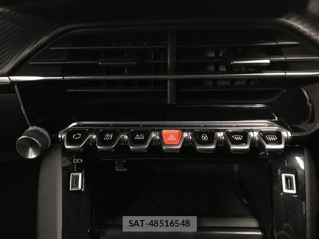 Peugeot 2008 2021-06 8368075-16
