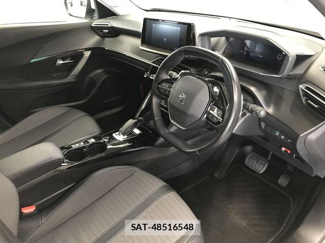 Peugeot 2008 2021-06 8368075-1