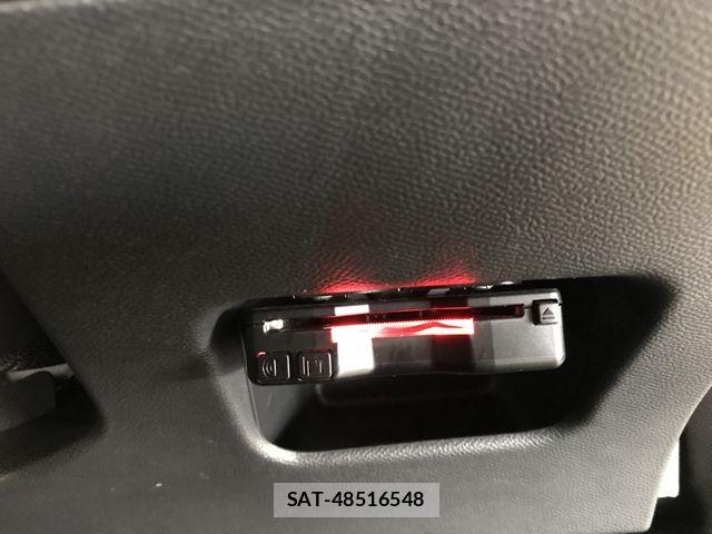 Peugeot 2008 2021-06 8368075-24