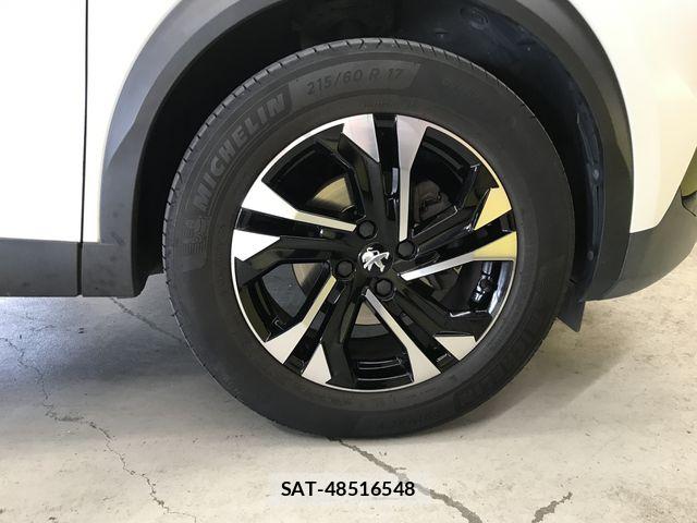 Peugeot 2008 2021-06 8368075-26