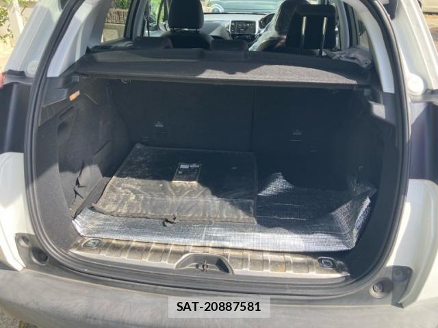Peugeot 2008 2016-11 8368076-10