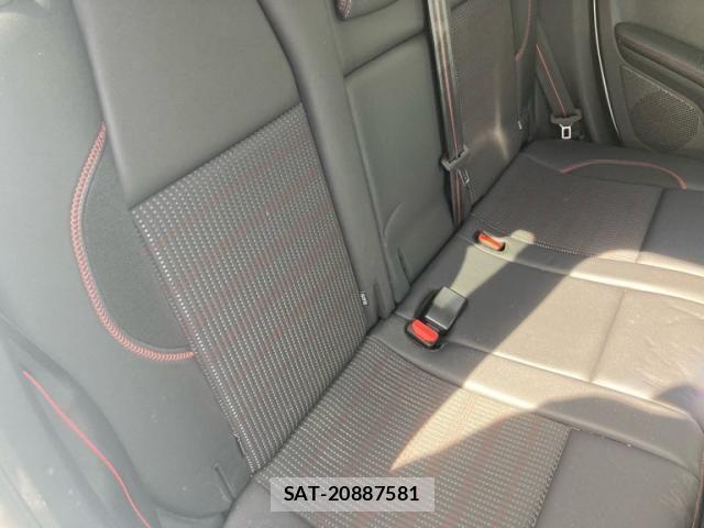 Peugeot 2008 2016-11 8368076-16