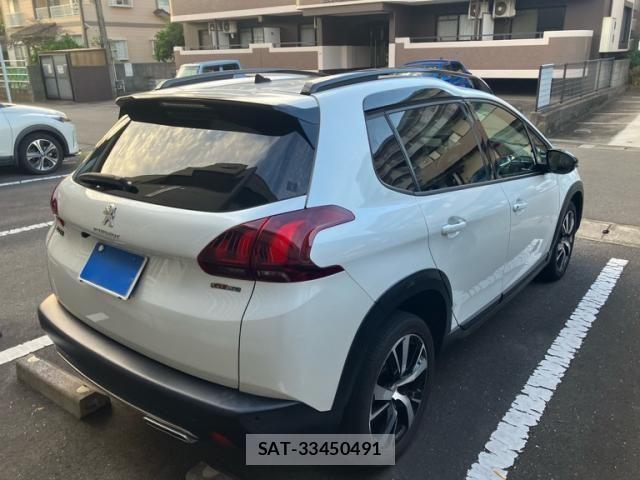 Peugeot 2008 2017-08 8368073-1