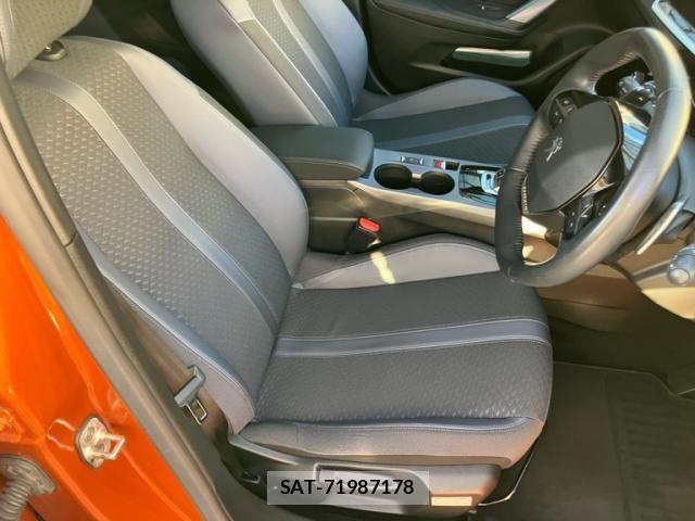 Peugeot 2008 2020-10 8372040-8