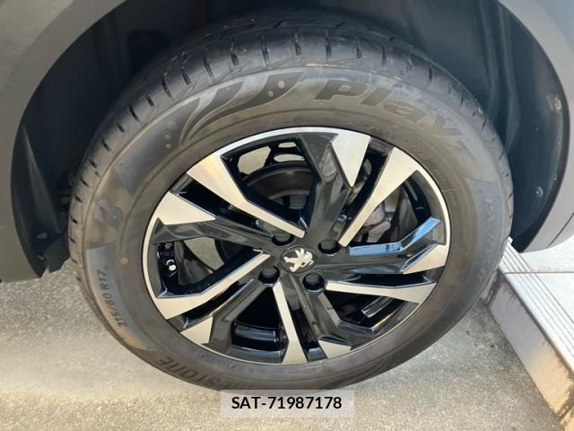 Peugeot 2008 2020-10 8372040-3