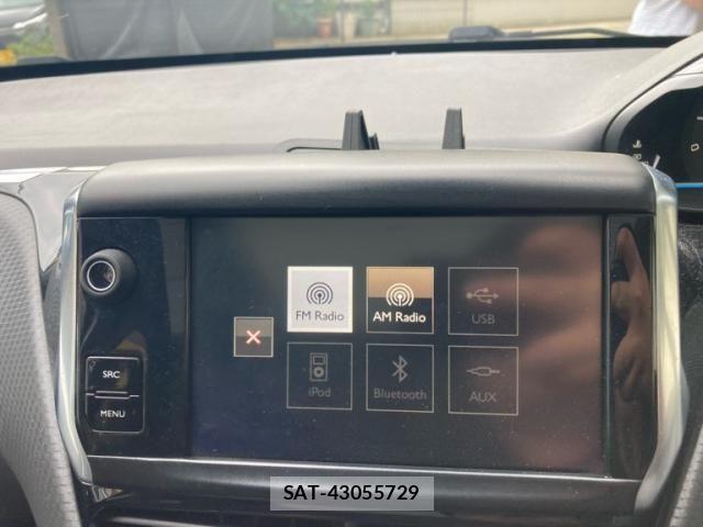 Peugeot 2008 2017-03 8372042-17