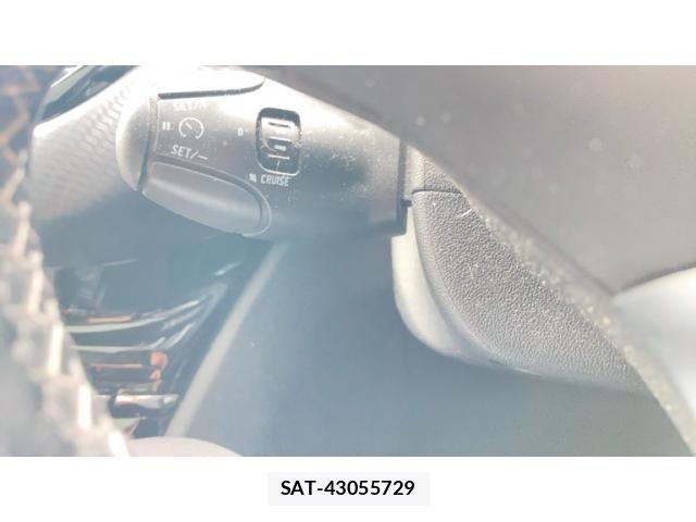 Peugeot 2008 2017-03 8372042-20