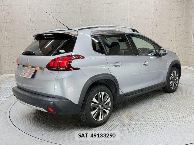 Peugeot 2008 2018-04 8372041-1