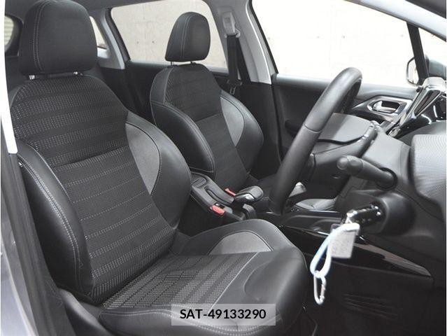 Peugeot 2008 2018-04 8372041-3