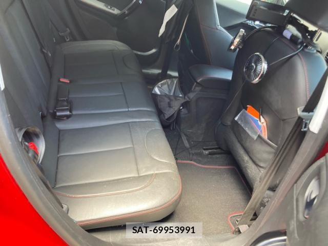 Peugeot 2008 2019-12 8414328-15