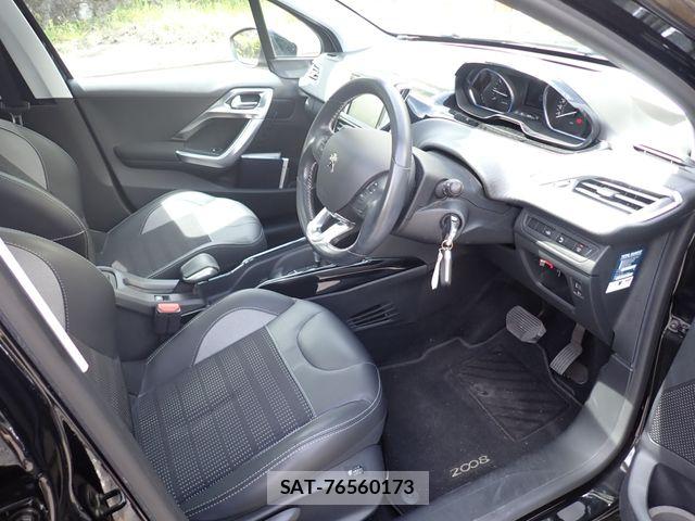 Peugeot 2008 2018-11 8438697-1