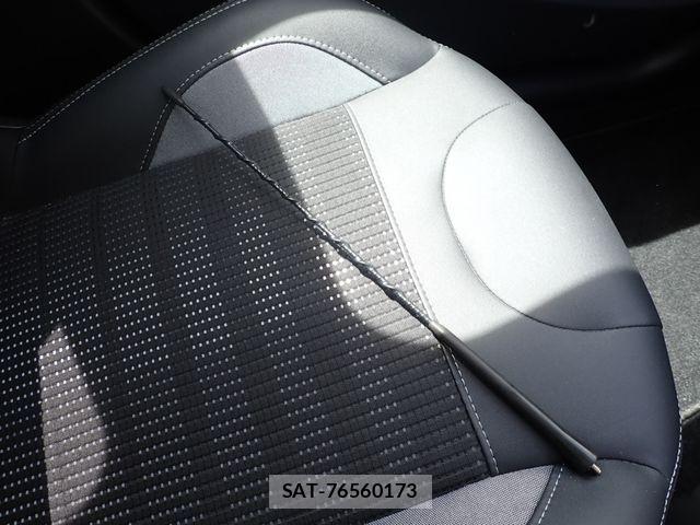 Peugeot 2008 2018-11 8438697-26