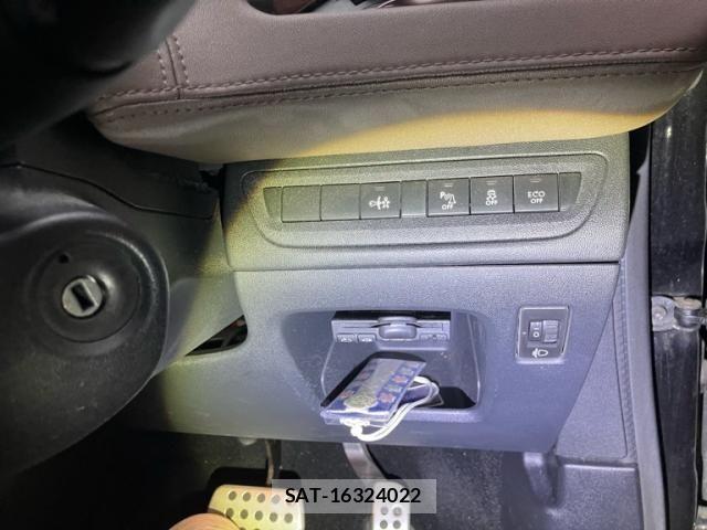 Peugeot 2008 2014-02 8526553-10