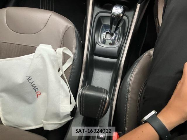 Peugeot 2008 2014-02 8526553-16