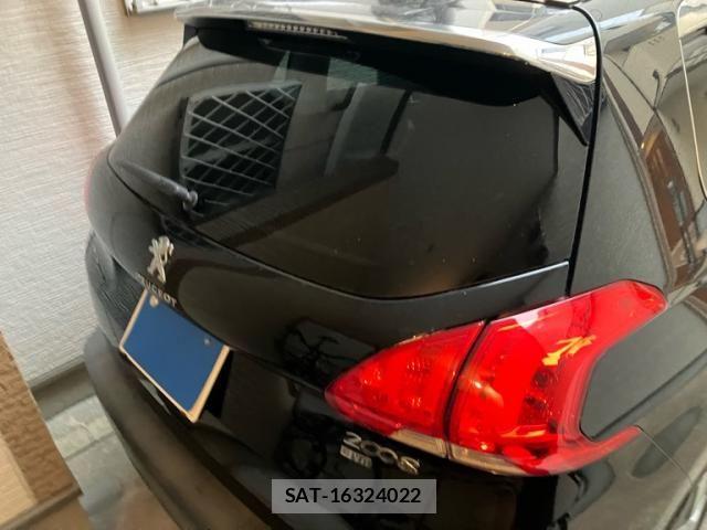 Peugeot 2008 2014-02 8526553-3