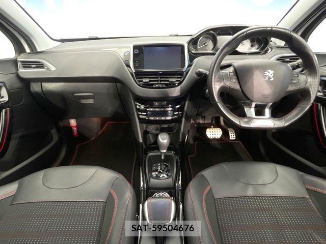 Peugeot 2008 2018-06 8526554-1