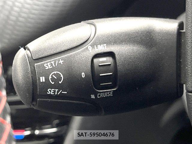 Peugeot 2008 2018-06 8526554-6