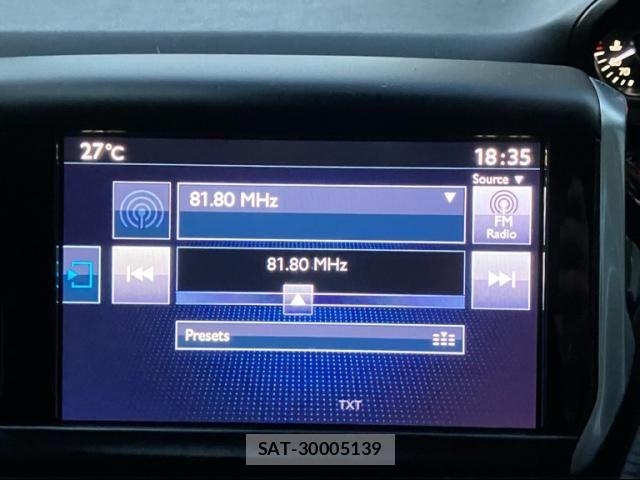 Peugeot 2008 2017-01 8563155-12