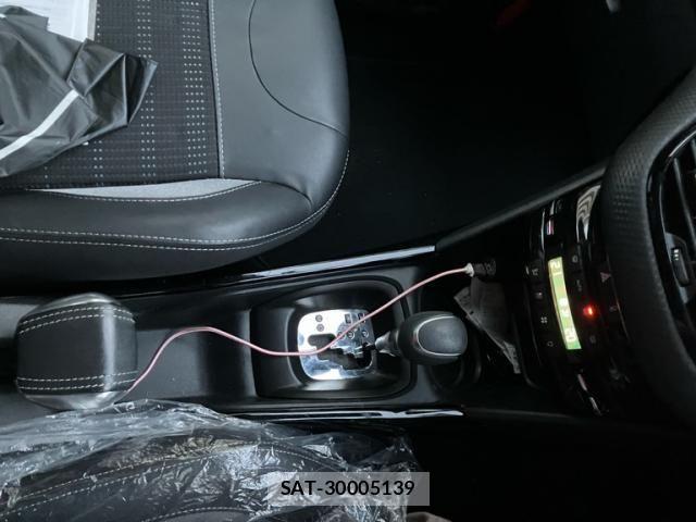 Peugeot 2008 2017-01 8563155-15