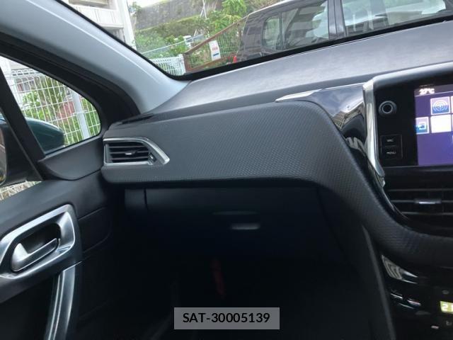 Peugeot 2008 2017-01 8563155-16