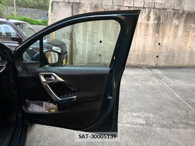 Peugeot 2008 2017-01 8563155-18