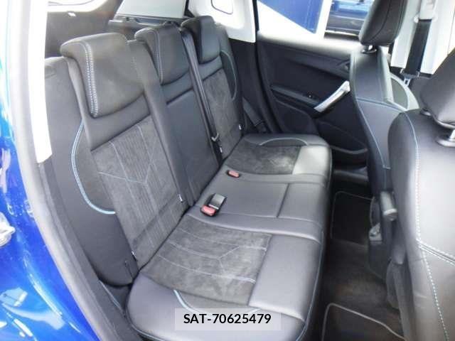 Peugeot 2008 2020-03 8628343-12