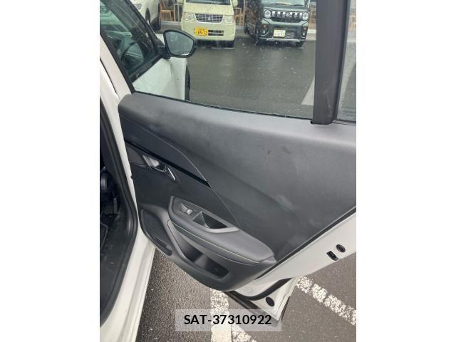 Peugeot 2008 2022-12 8666718-14