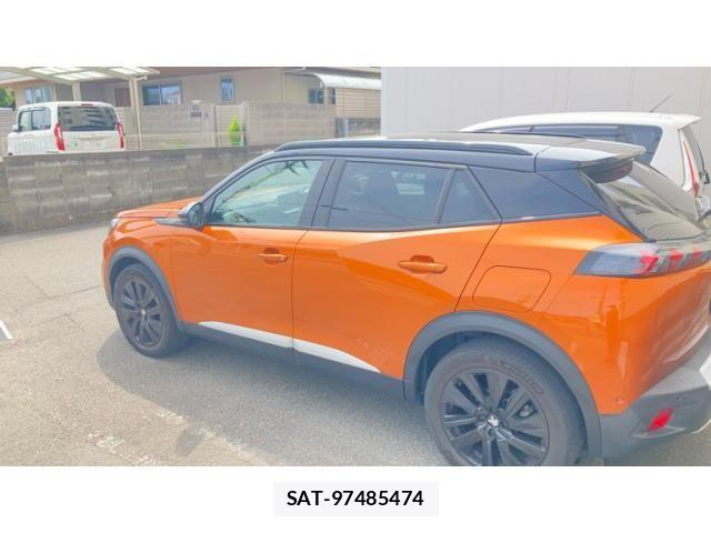 Peugeot 2008 2021-04 8666720-1
