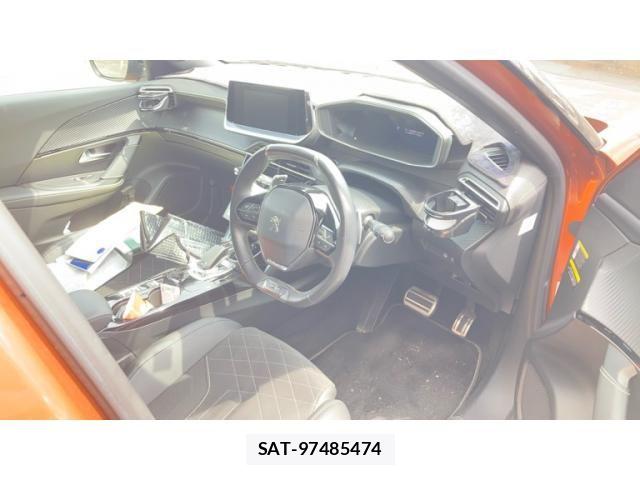 Peugeot 2008 2021-04 8666720-2