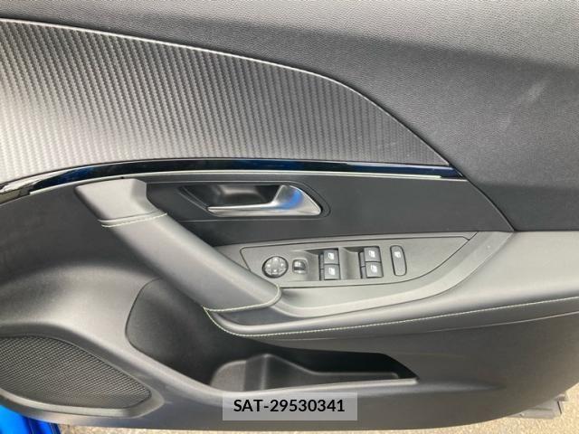 Peugeot 2008 2020-10 8745158-17