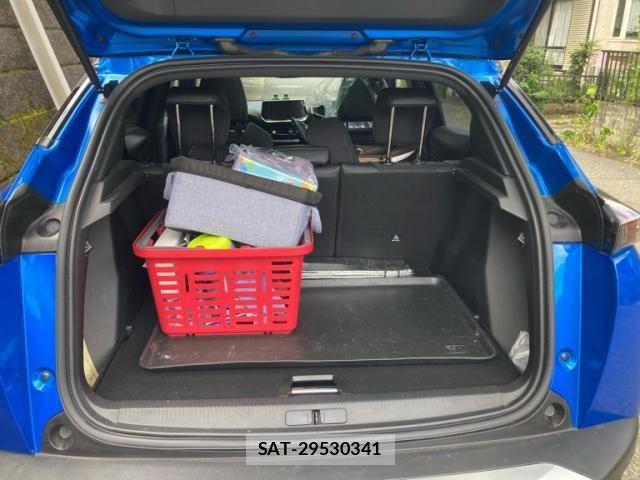 Peugeot 2008 2020-10 8745158-27