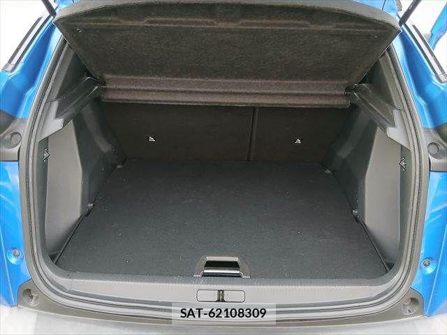 Peugeot 2008 2020-10 8831042-12